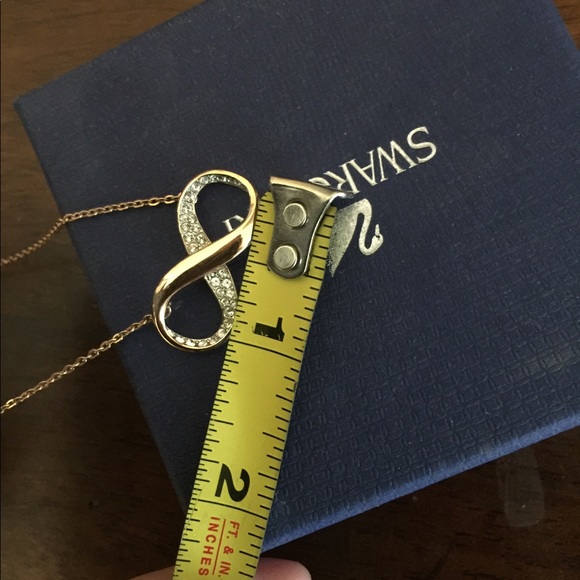 SOLD! Swarovski infinity rose gold necklace - Picture 5 of 5